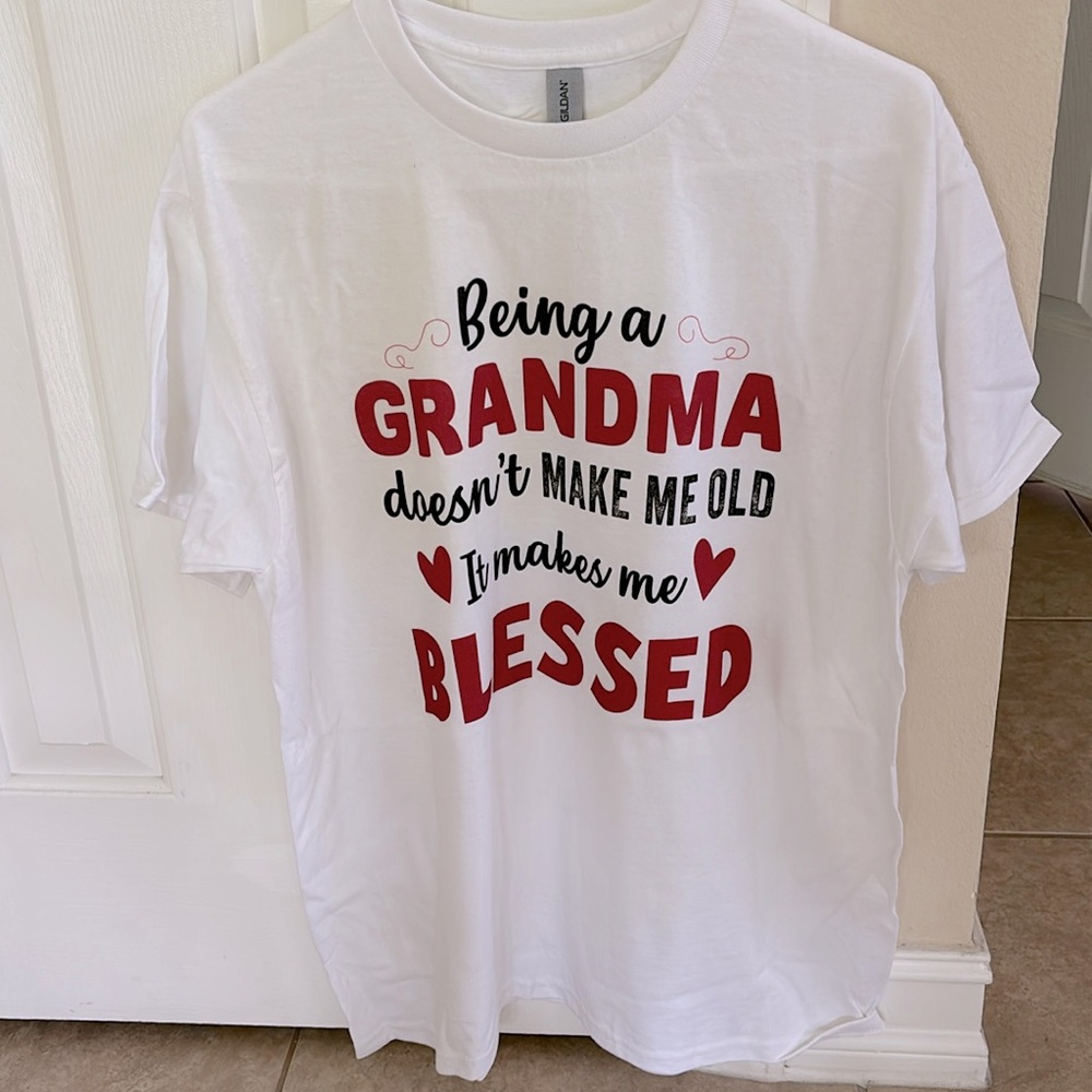 Women’s Shirt Size Large NEW Grandma